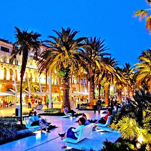 Appartement I, Split